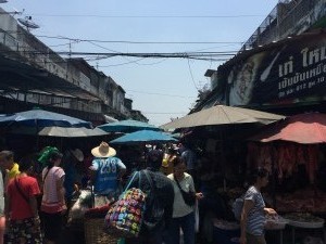 Khlong Toey Wet Market Crowd   